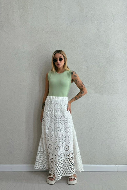 Saia Midi em Crochê Boho Chic OFF
