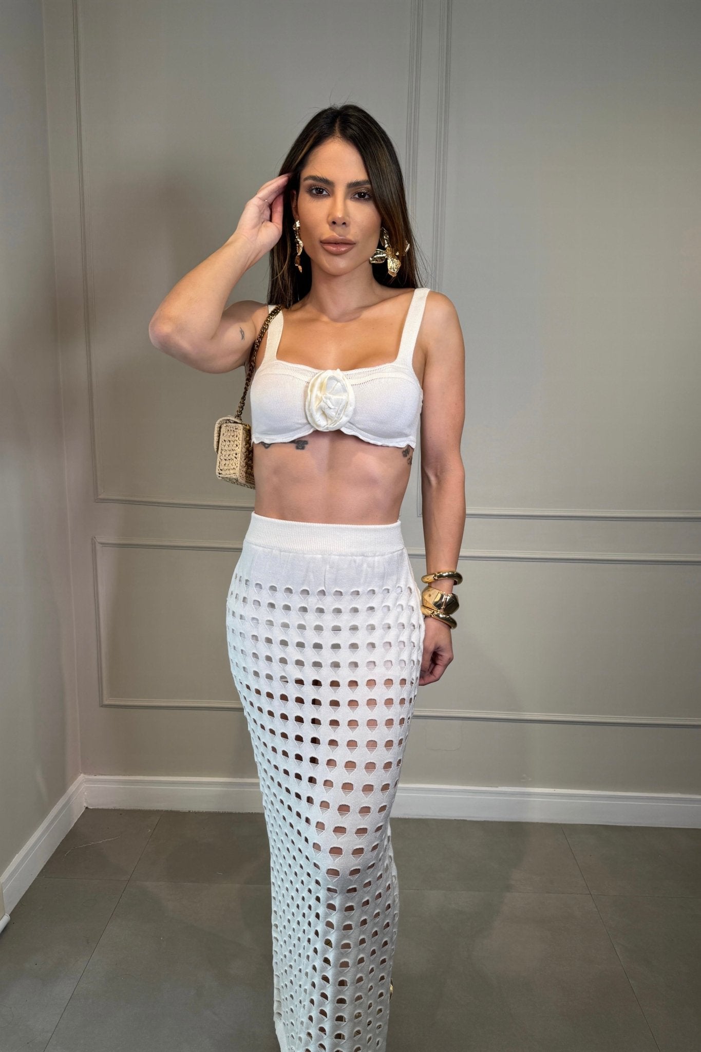 Conjunto Cropped e Saia Midi em Tricot Off