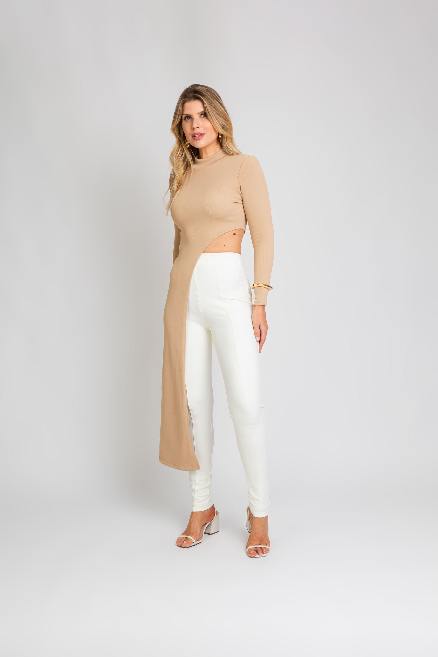 Blusa Assimétrica Bege
