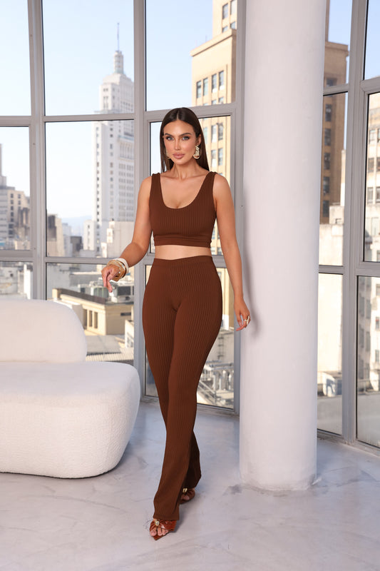 Calça Poliamida Flare Modeladora Marrom